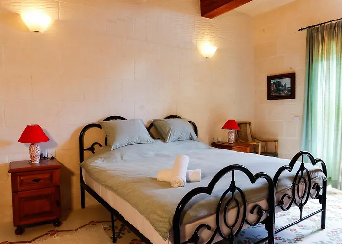 Pensión Rosehill 4*